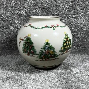 Lenox The Joys of Christmas Vase Fine Ivory China 1995 Holiday Trees